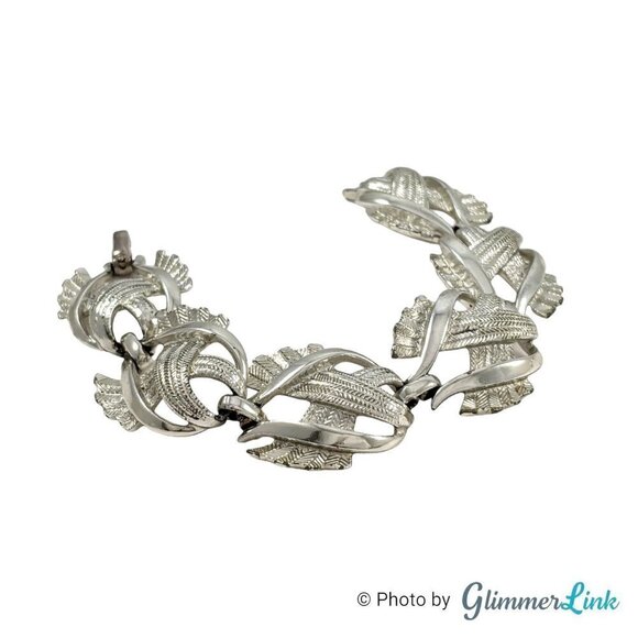 Vintage Coro Silver Tone Chunky Woven Links Bracelet - Picture 2 of 9